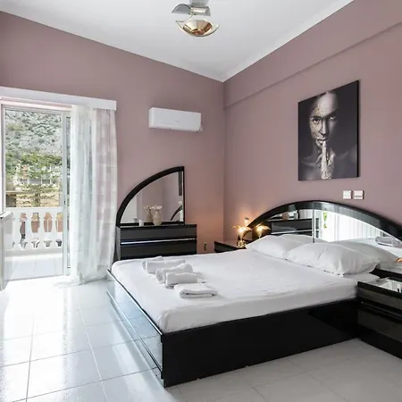 Willa Mairi - 2 Private Pools & Game Near Athens *