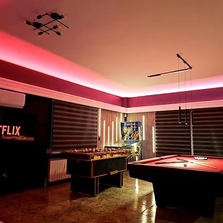 Willa Mairi - 2 Private Pools & Game Near Athens Salamina
